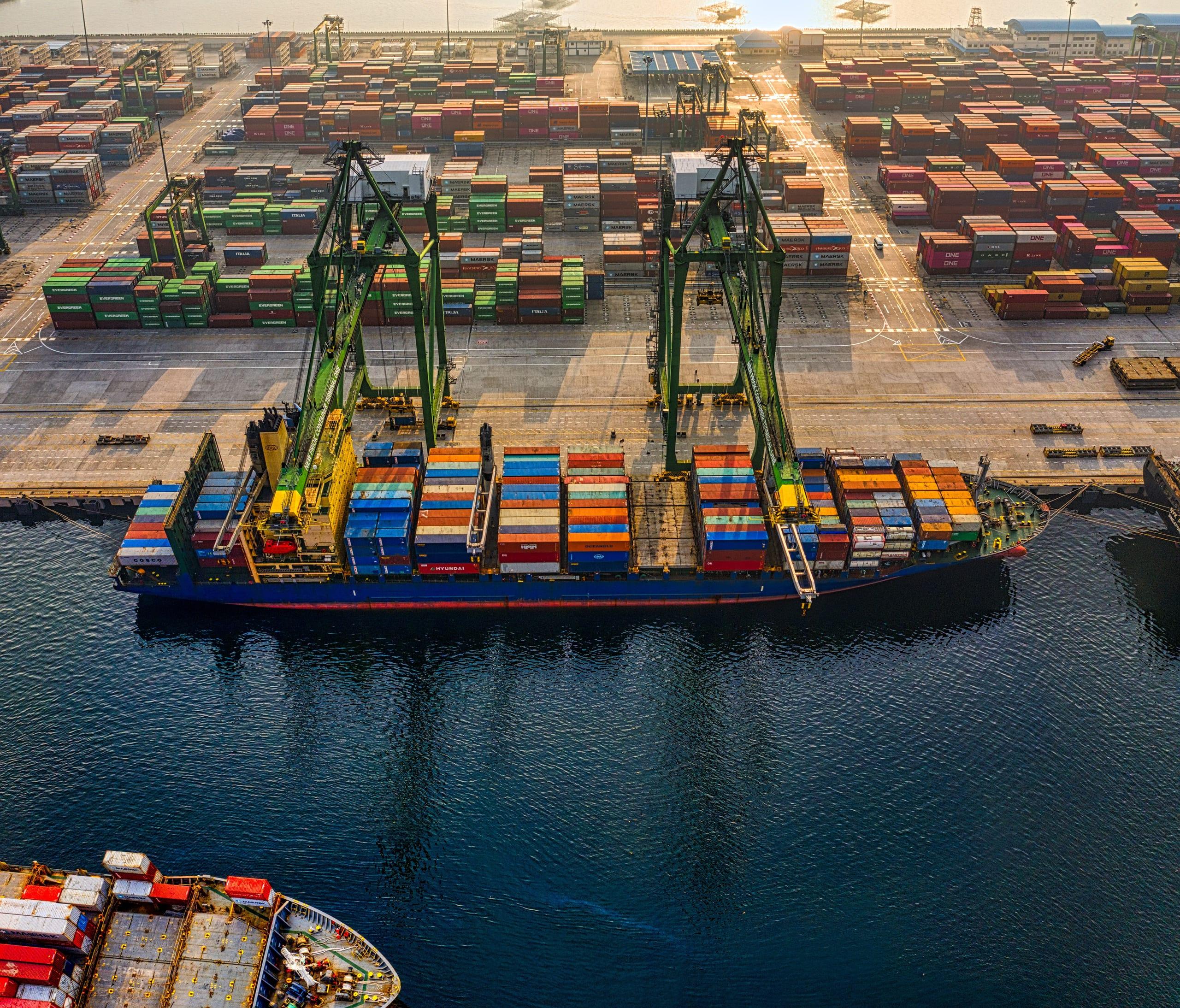 Shipping & Logistics